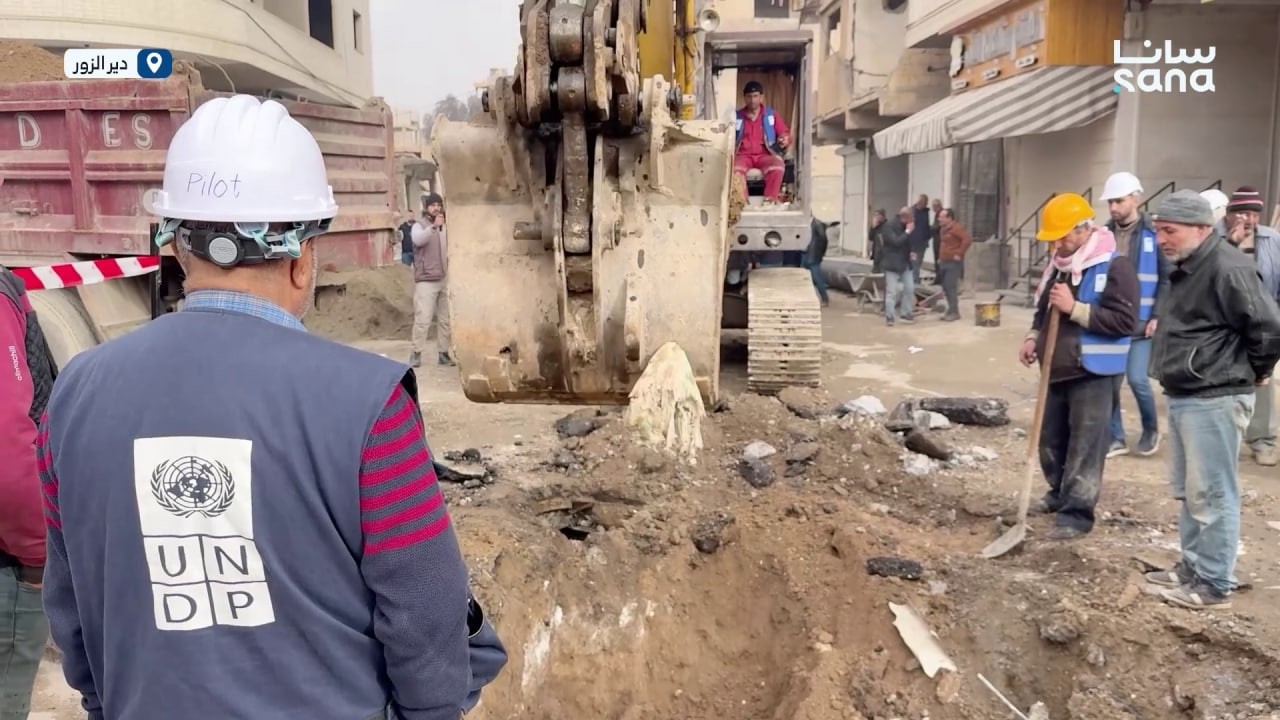 البدء بإعادة تأهيل شارع التكايا بدير الزور بالتعاون بين مجلس المدينة وبرنامج الأمم المتحدة الإنمائي