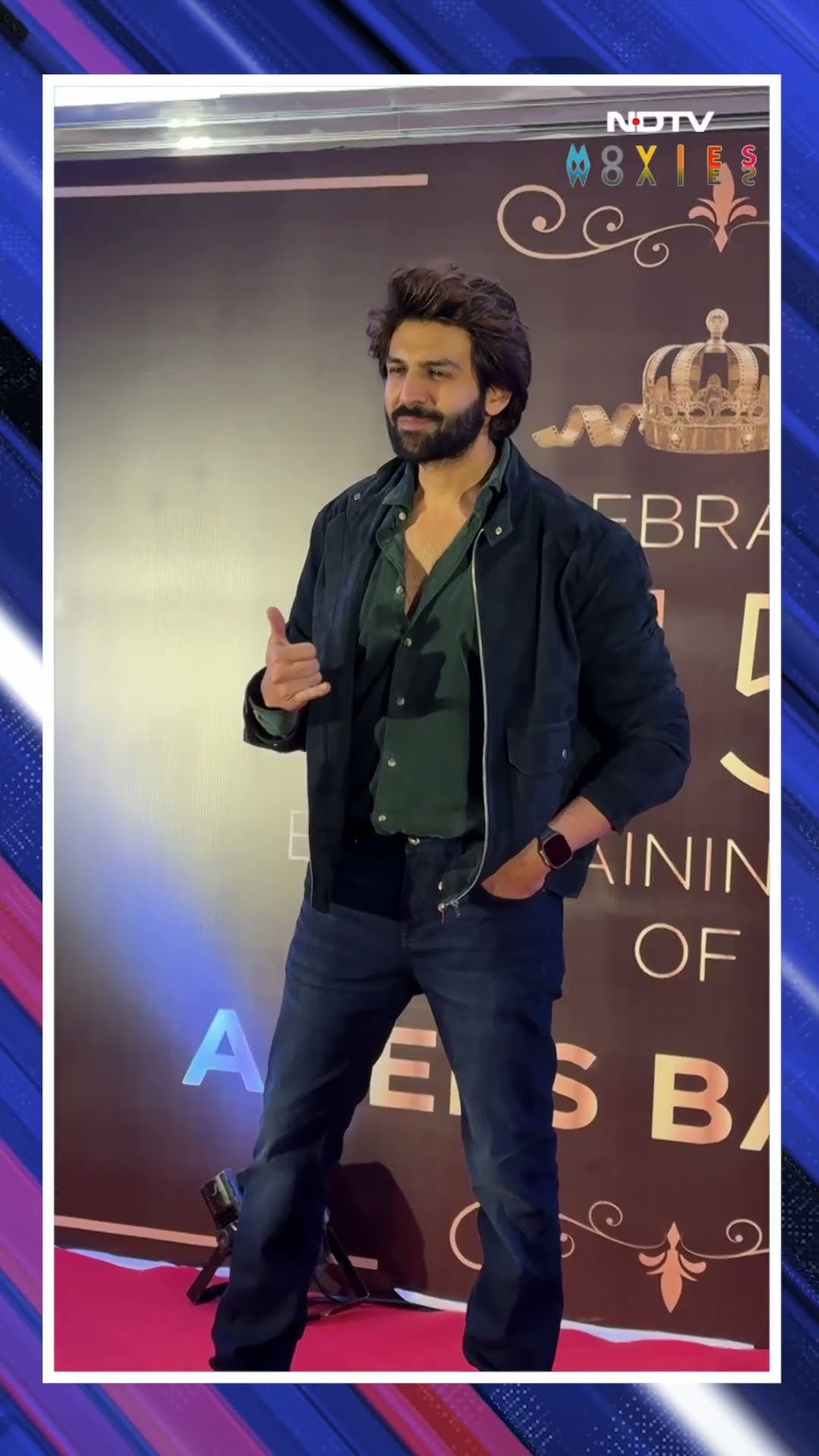 Kartik Aaryan Greets The Paparazzi At A Party