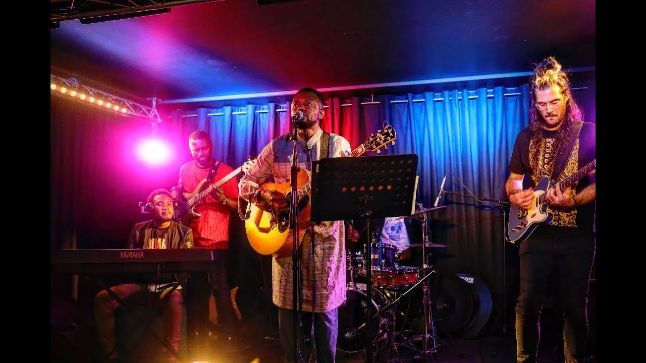 Watch Nicanor Pol - Vicky (Live) on YouTube Watch Nicanor Pol - Vicky (Live) on YouTube