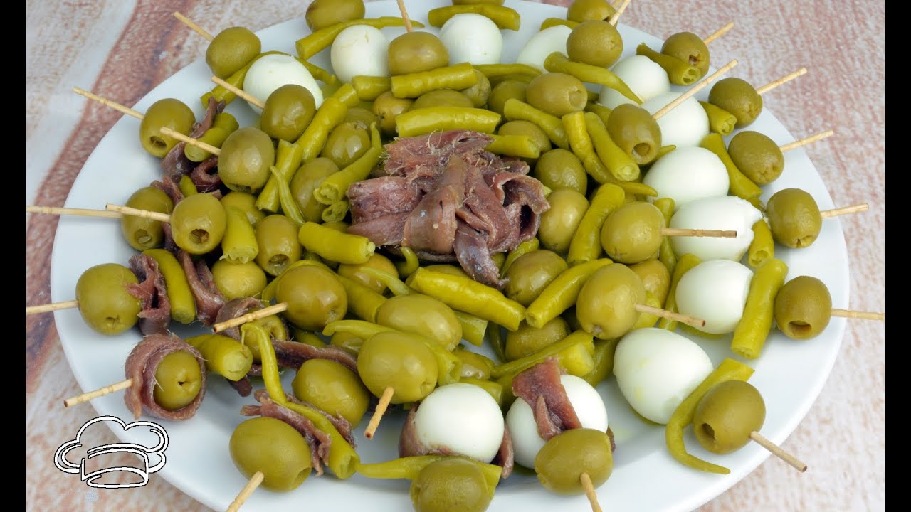 Gildas con huevos de codorniz y anchoas