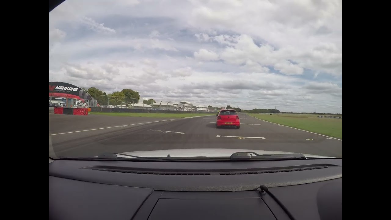 Suzuki Swift Sport ZC32S at autumn action day 2025 @ Castle Combe circuit 