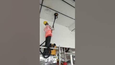 MIRKA LEROS Drywall sander for 100% dust free sanding of walls and ceilings.