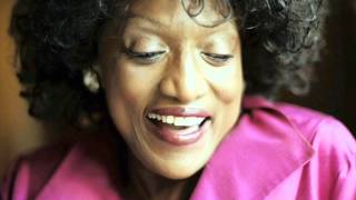 Jessye Norman - Papa, can you hear me? chords