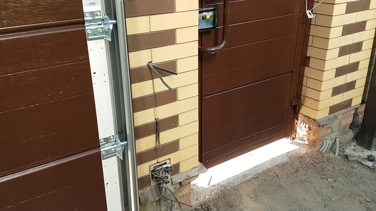 Секционные ворота алютех в Ростов-на-Дону - YouTube