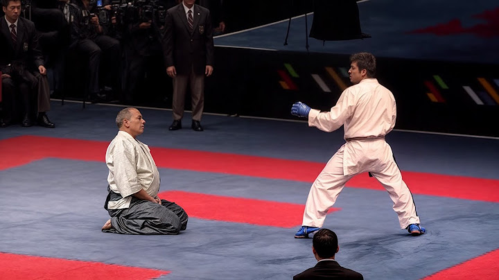 This Arrogant Karate Master Challenges Aikido Expert… INSTANTLY Regrets IT
