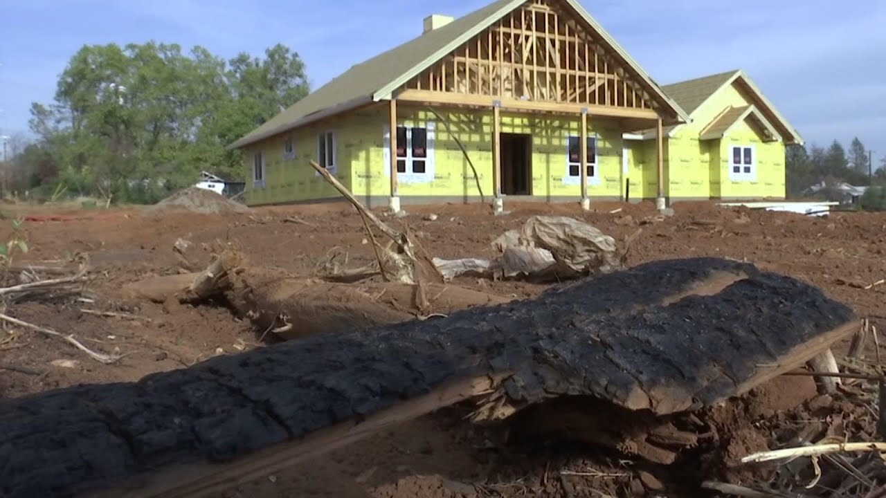 Paradise rising from ashes of wildfire devastation - YouTube