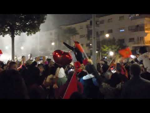 آلف ألف مبروك للمنتخب المغربي و للشعب المغربي آلف مبروك لينا