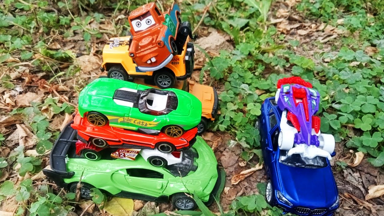 Looking For Lightning McQueen,Maddy McGear,Mater,Brick Yardley,Spider