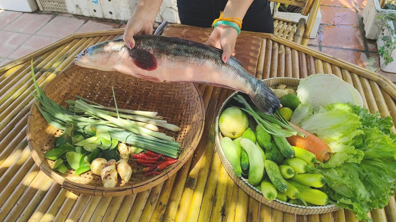 ត្រីដុតទឹកត្រីអំពិលទុំ បែបអ្នកផ្ទះខ្ញុំ l Grilled Fish with Tamarind Sauce - Family’s Homemade Style