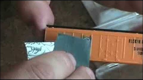 Model Railroad VLog: Weathering Rolling Stock using Chalk: Part 3