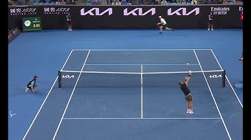 Murray returns 4 smashes in a row to win the point vs Kokkinakis
