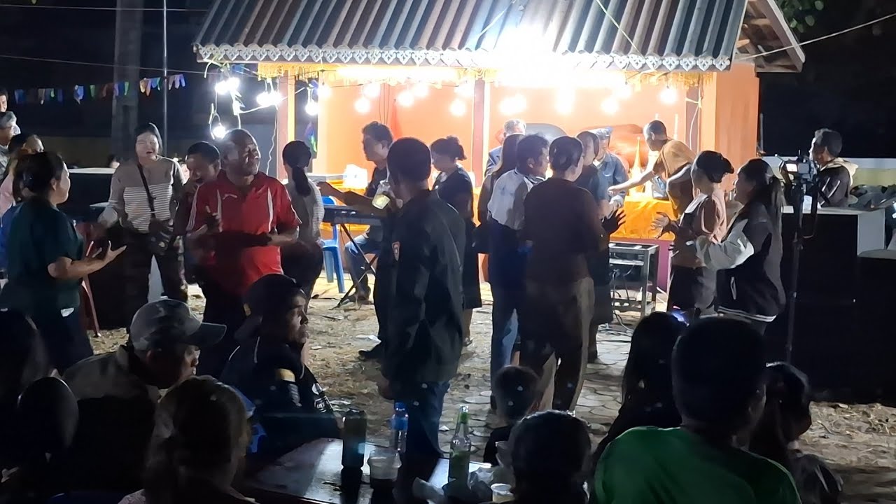 รำวงสามัคคี บุญกองข้าวบ้านโพนสูง