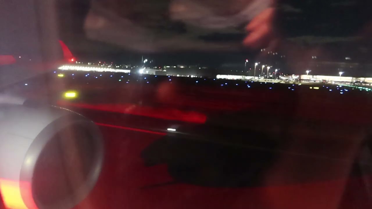 Japan Airlines flight JL 518 ~ Part 2 (Night Arrival Into Haneda Airport)