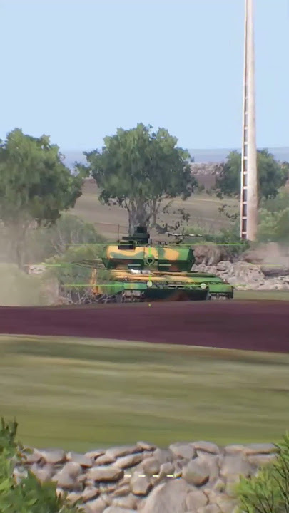 Russian and Ukrainian Tanks Clash in Explosive Battle!