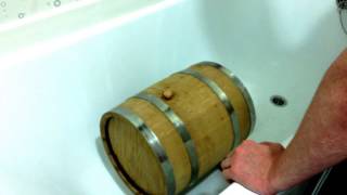 видео: Как подготовить дубовую бочку под коньяк и вино картинка: Как подготовить дубовую бочку под коньяк и вино