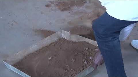 Rwanda Polytechnic - Road Construction - Level 5 - Performing the Proctor Test - 3 of 4