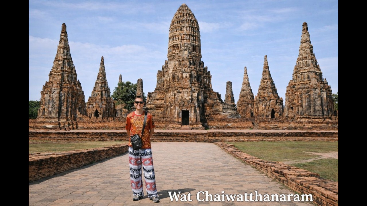 Wat Chaiwatthanaram Temple in Ayutthatay, Thailand.