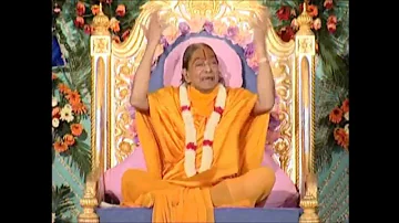 Balihari Hain Tihari Guru - Kirtan with Jagadguru Shree Kripalu Ji Maharaj