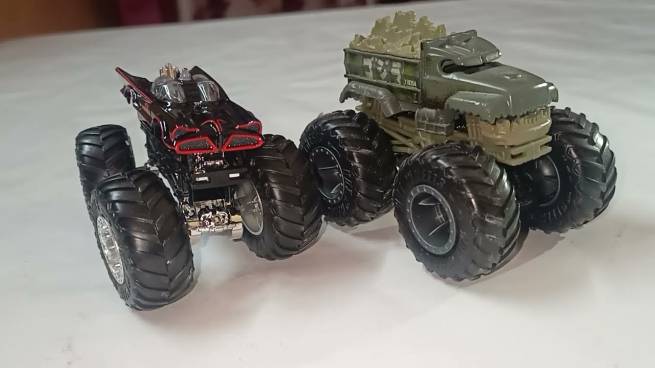 Batman Batmobile Hotwheel Monster Truck Review In Hindi #batman #hotwheels #monstertruck #toys #car
