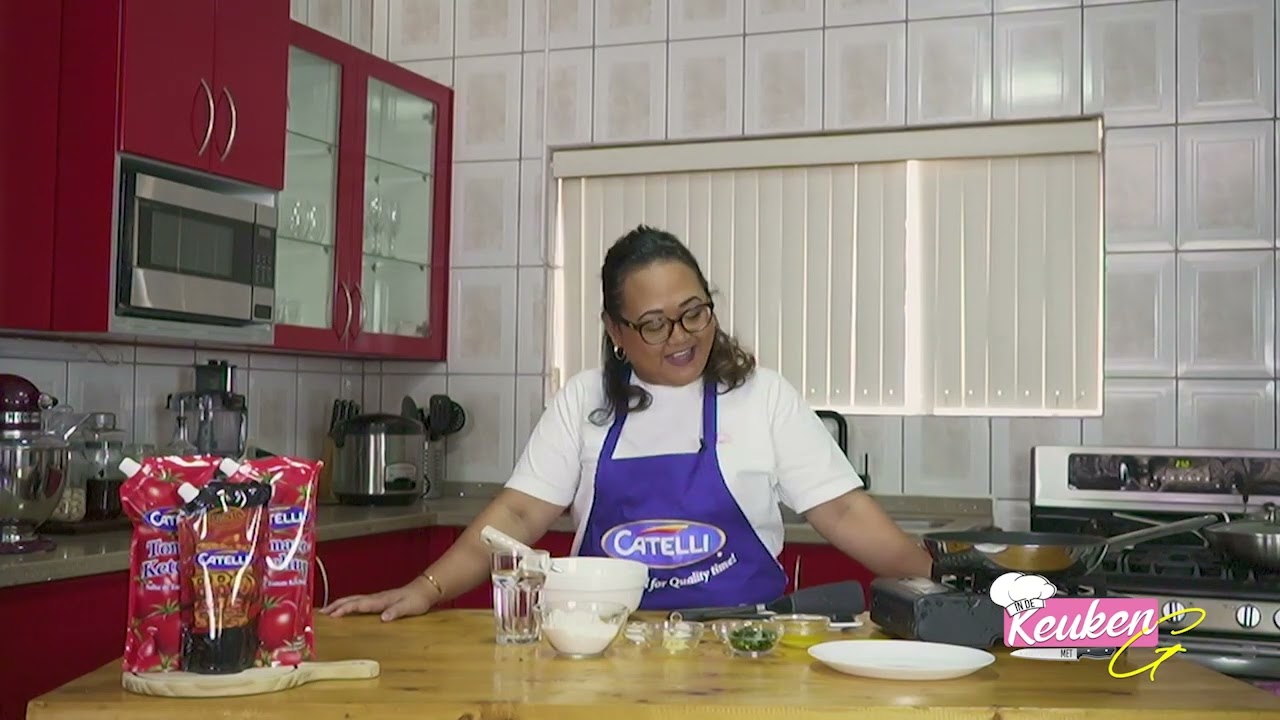 Onze kokkin maakt in deze aflevering de volgende gerechten klaar:

-Vloeibare paratha roti

-Massala kip met Ketchup