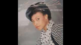 YVONNE CHAKA CHAKA (I Cry For Freedom - 1988)  04- Caught Breaking The Law