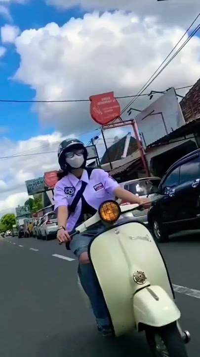 jogja tetap istimewa 🥰 #vespa #jogja #jogjakarta #jogjaistimewa #fypシ #scooter #shortvideo #shorts
