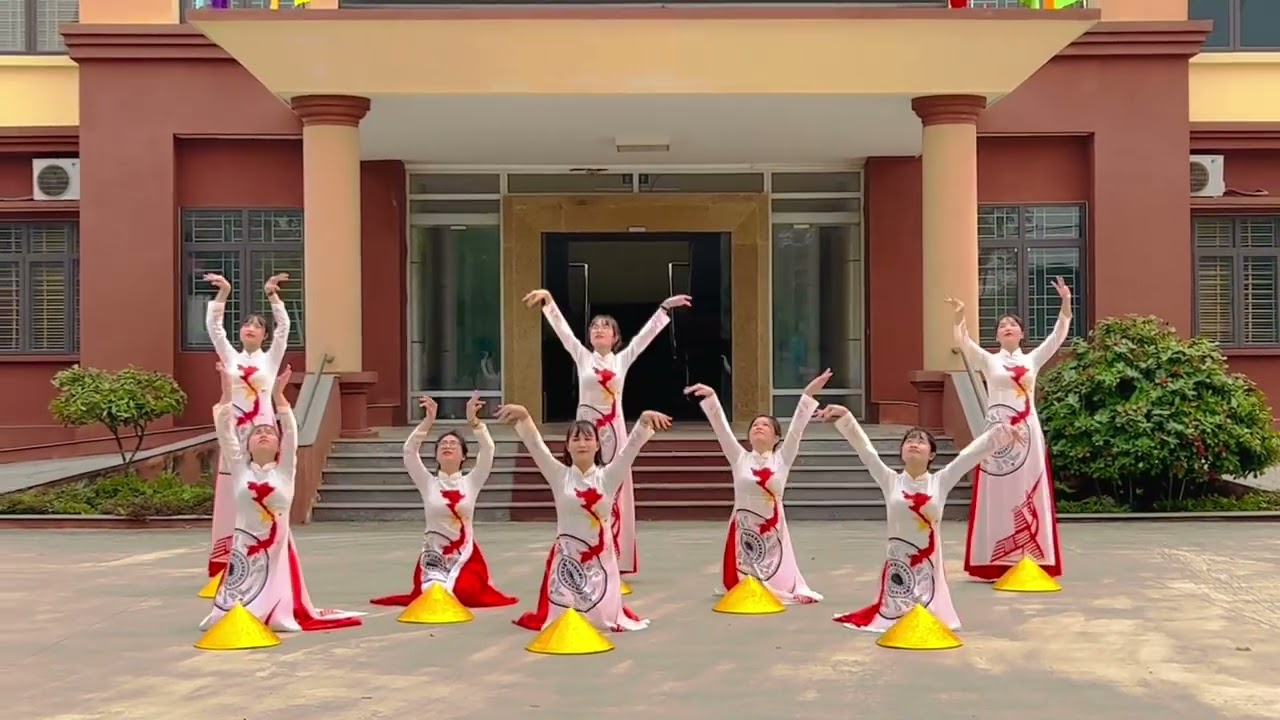 Múa: Một Vòng Việt Nam - Hội PN chi cục Thuế huyện Đoan Hùng