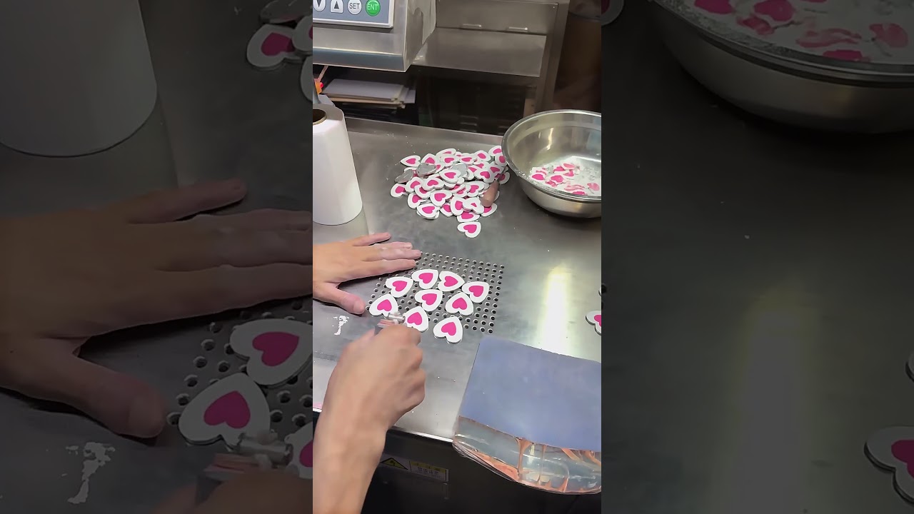 Factory workshop powder pressing. 