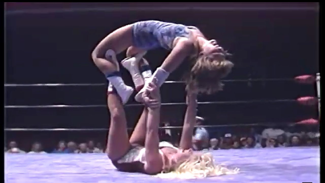 Debbie Combs vs Donna Day 1983 09 23
