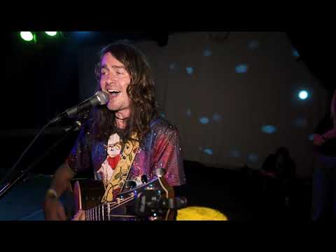 Video Jamie All Over Acoustic