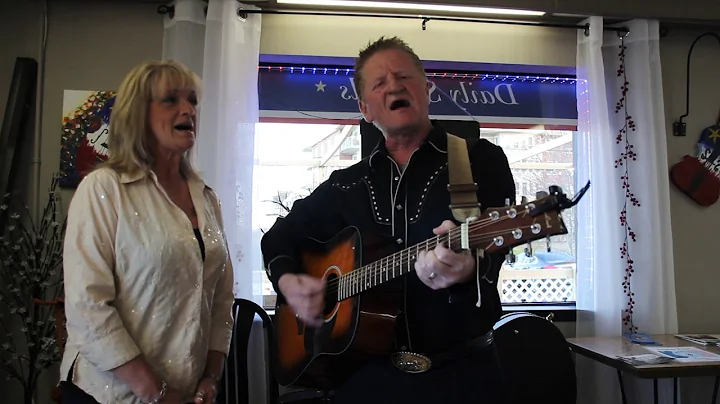 MVI 3961 SWINGIN' DOORS BY ROCKET & PAM @ Cafe l'A...