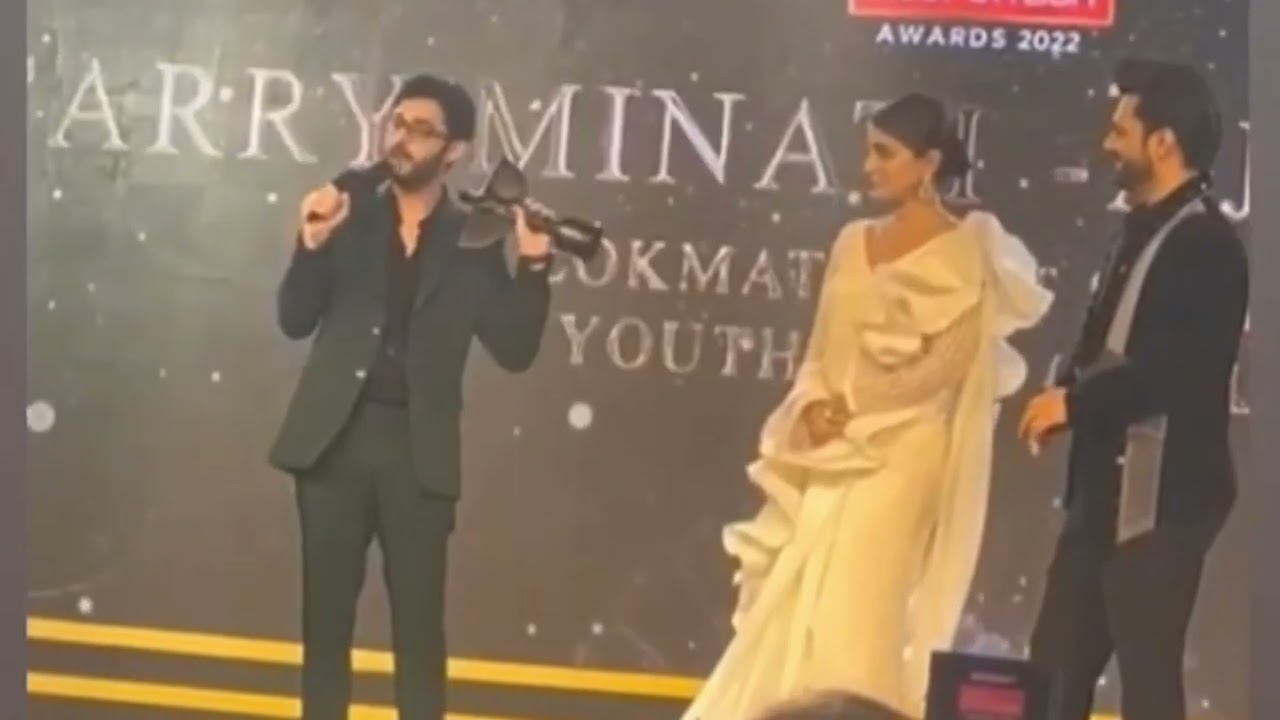 YouTuber Carryminati Wons the Lokmat Most Stylish 2022 Youth Icon Awards
