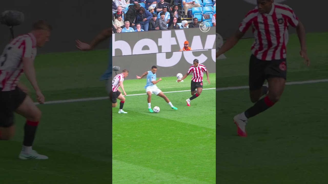 Ndiaye X Enzo showing off 😲 #skills #mancity #enzo #ndiaye #football #premierleague #nutmeg
