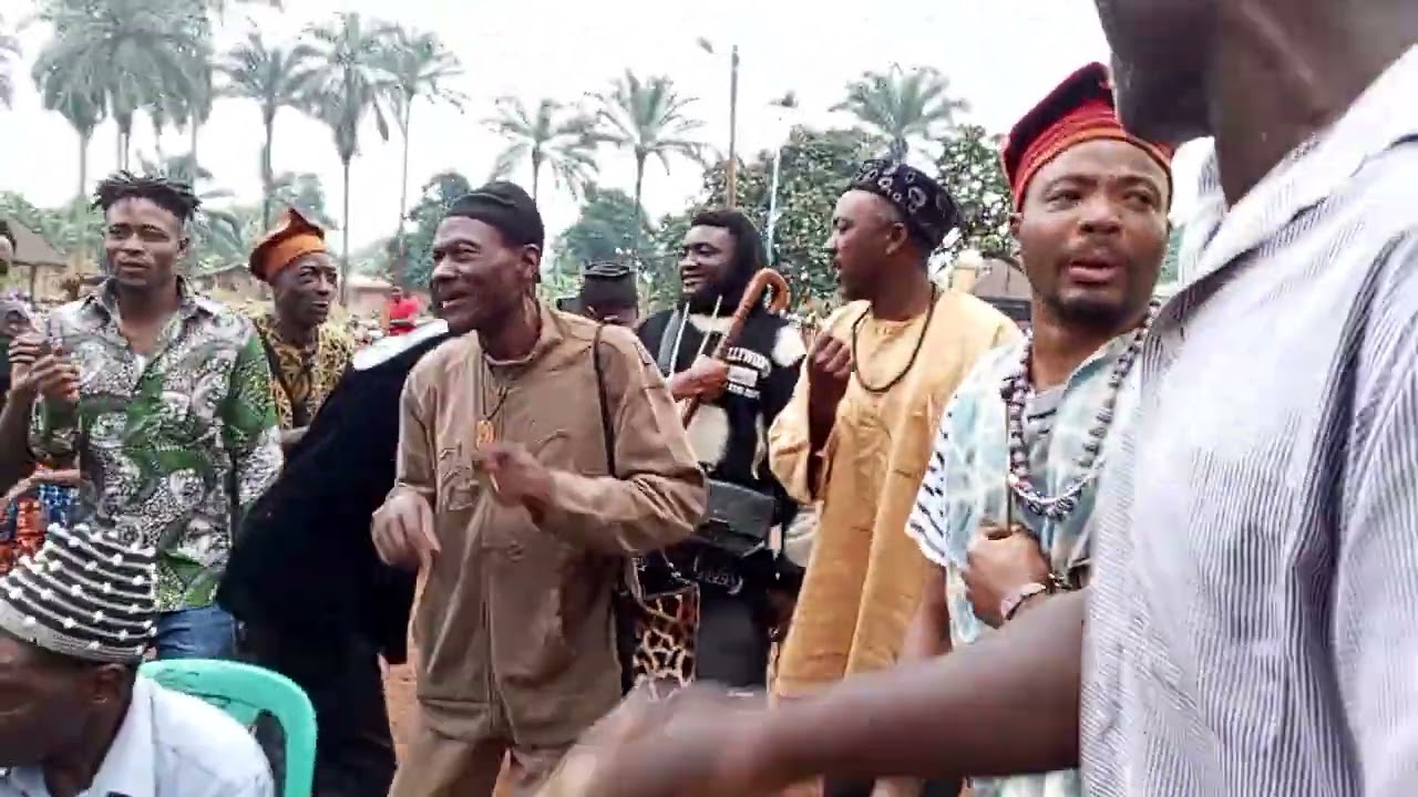 Babungo #culture 002 (Ngoonji) #africa #sambaspectacle #duet 