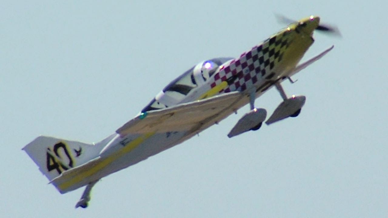 N40EH GLASAIR II S TD Departing HWD