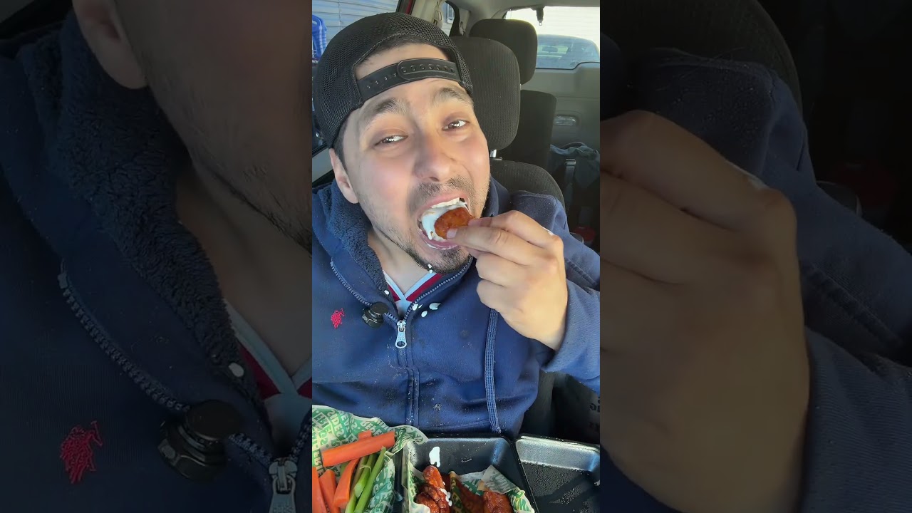 Wingstop mukbang 