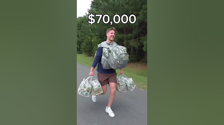 Sprinting with more and more money #money #sprint #sprinting #race #adventure #mrbeast #trending