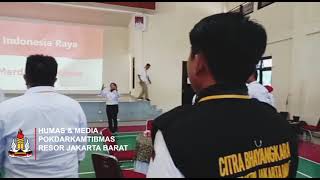 Menyanyikan Lagu Indonesia Raya dan Mars Pokdarkamtibmas Dalam Rakerda