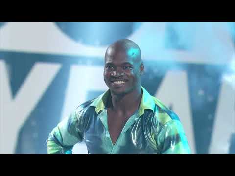 Adrian Peterson’s Salsa – Dancing with the Stars