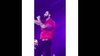 Gusttavo lima canta embaixo de chuva e leva os fãs a loucura no Buteco ❤️👏 #shorts