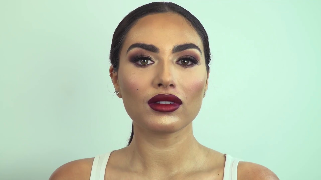 Vamp Lip - by Judi Gabbay