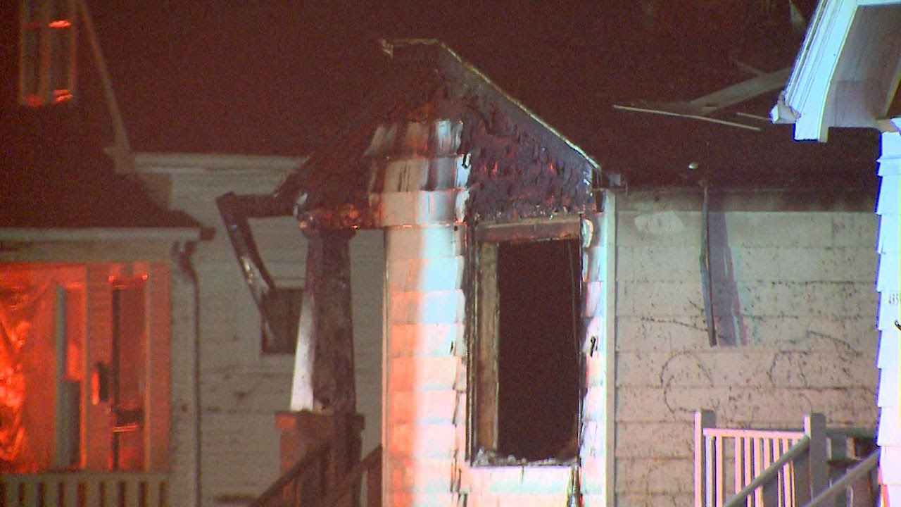 Three displaced after house fire on Milwaukee's north side - YouTube
