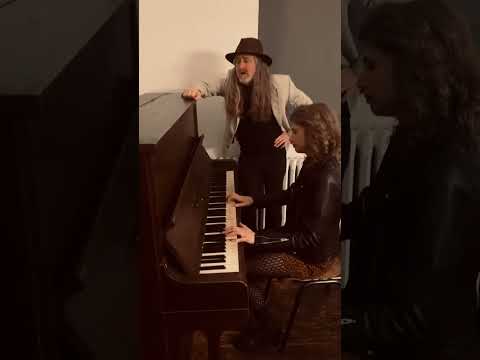 Carabunga Warming Up For The Show With Cormacneeson6232 To Nosalvation Piano Singer Song 