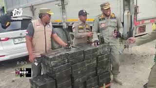 Dimuat Bus AKAP Ribuan Rokok Ilegal Diamankan Bea Cukai dan Satpol PP di Akses Suramadu