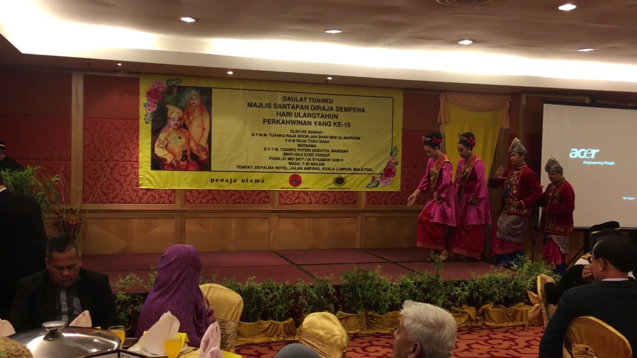 Penari Kebudayaan ( Dancer ) - Sireh Pinang