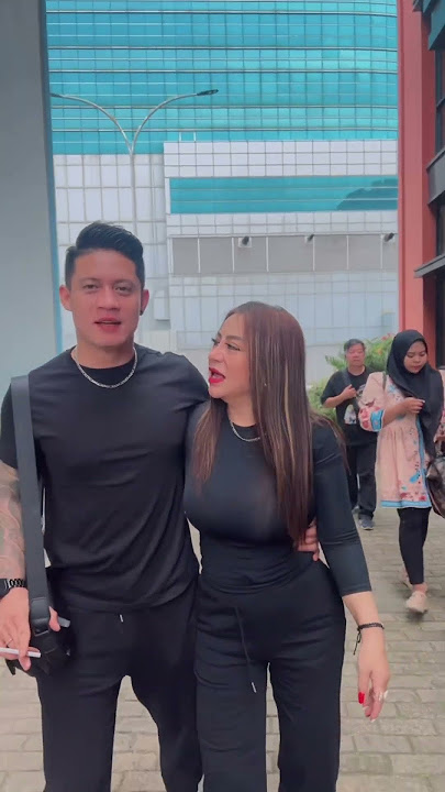 Anisa bahar dan suami  mansya