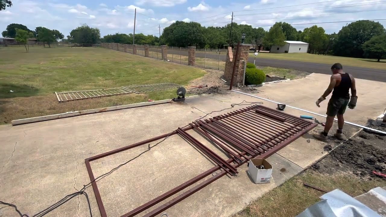 HOW TO BUILD A SLIDING DRIVEWAY GATE