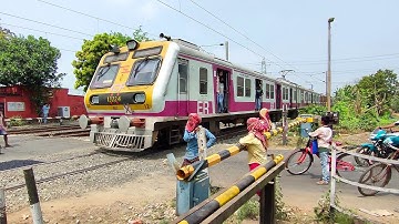 Furious Speedy Modern ICf Medha Emu Bardhaman - Howrah Chord Line Local quickly Moving At Railgate