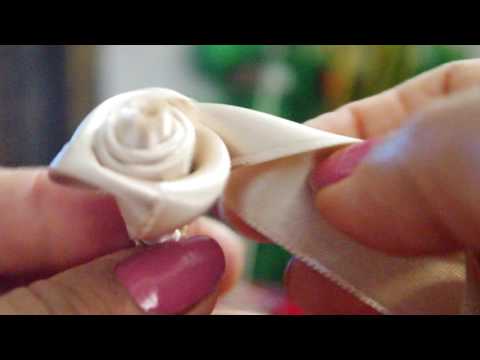 Vídeo: Com Fer Una Rosa A Partir De Cintes