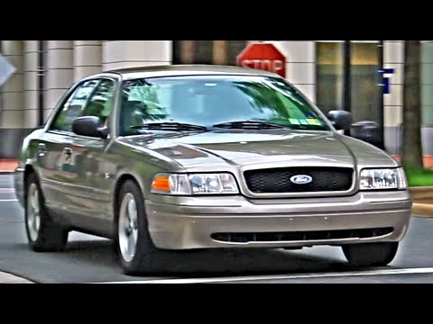 2006 Ford Crown Victoria P71 Review